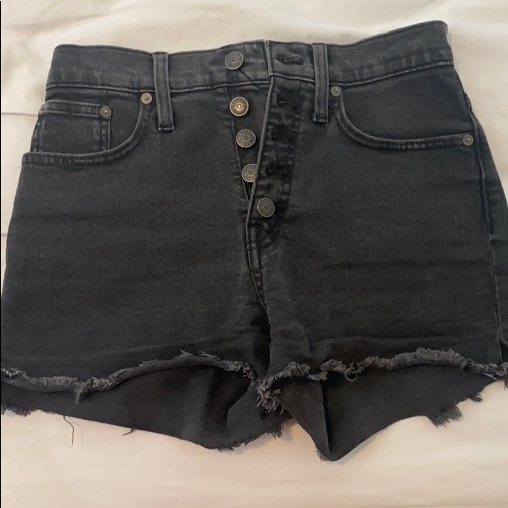 Madewell shorts size 24 worn a couple times